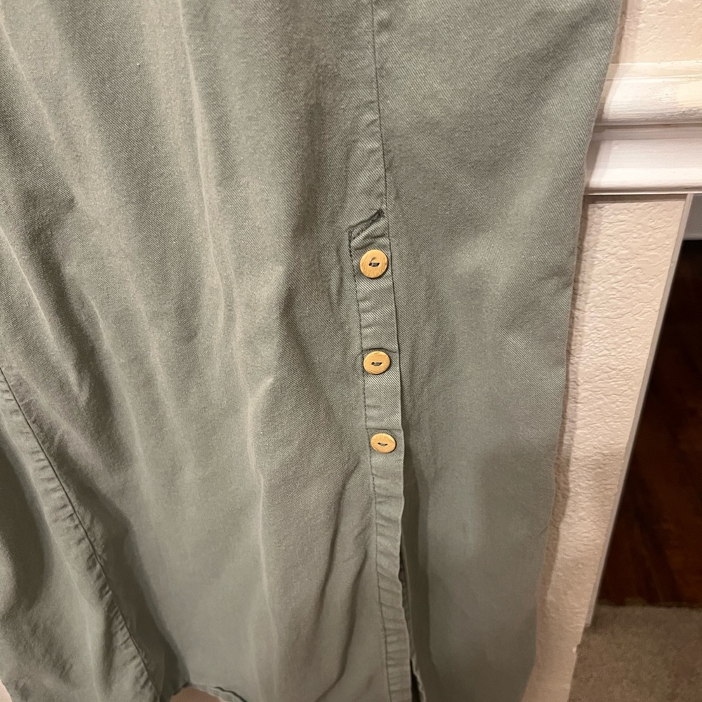 Coldwater Creek Sage Green Top medium - Picture 5 of 10